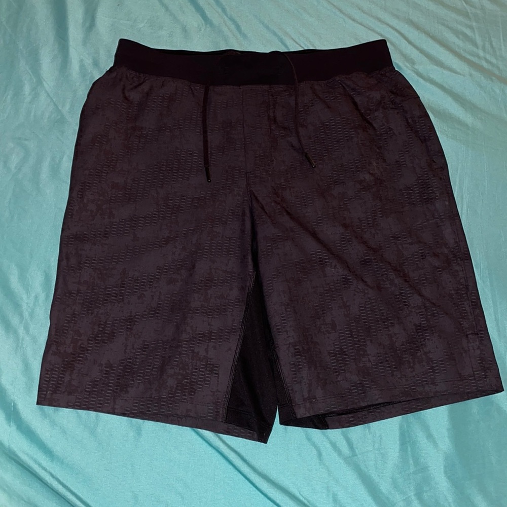 NWOT Lululemon “The Short 9”